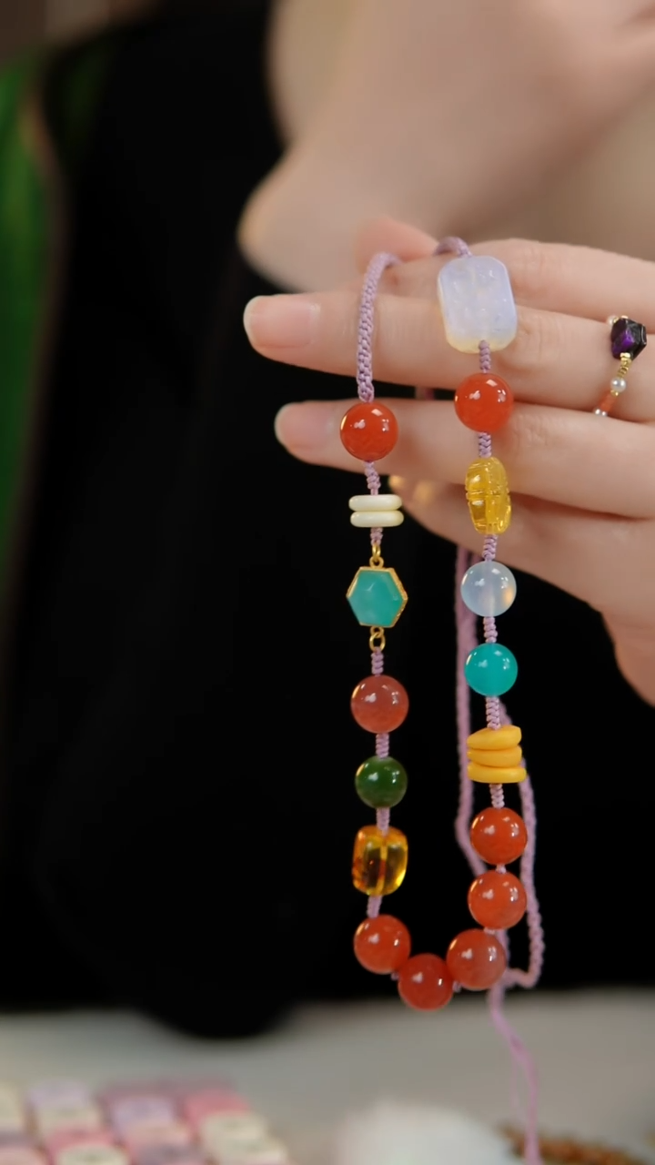 颈饰未镶嵌南红玛瑙项链