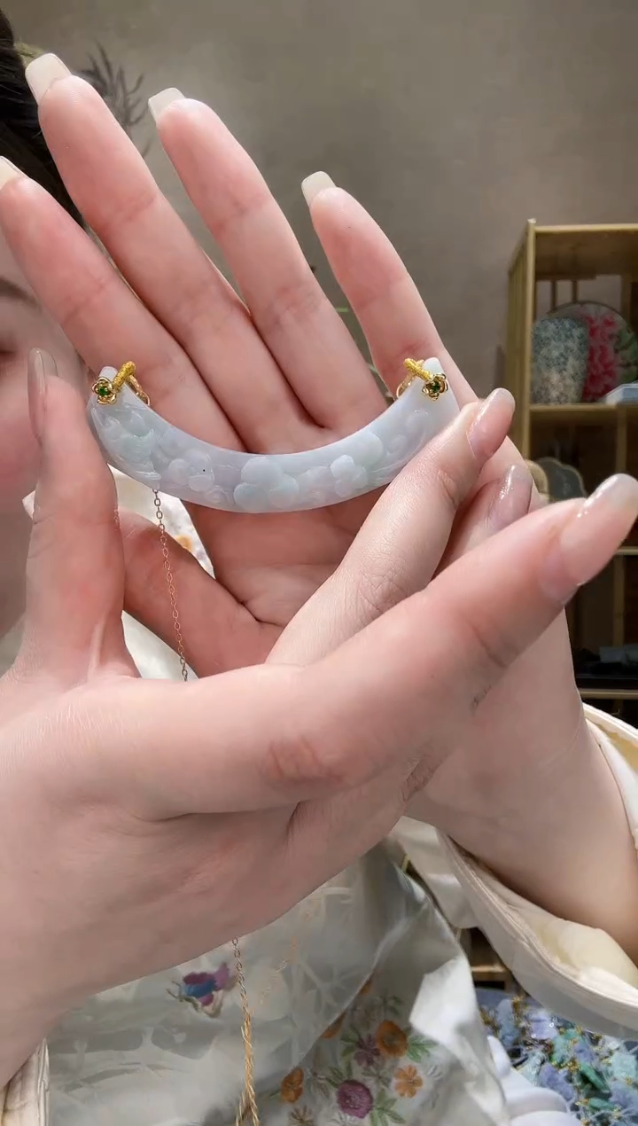 【闪购商品】翡翠颈饰未镶嵌吊坠
