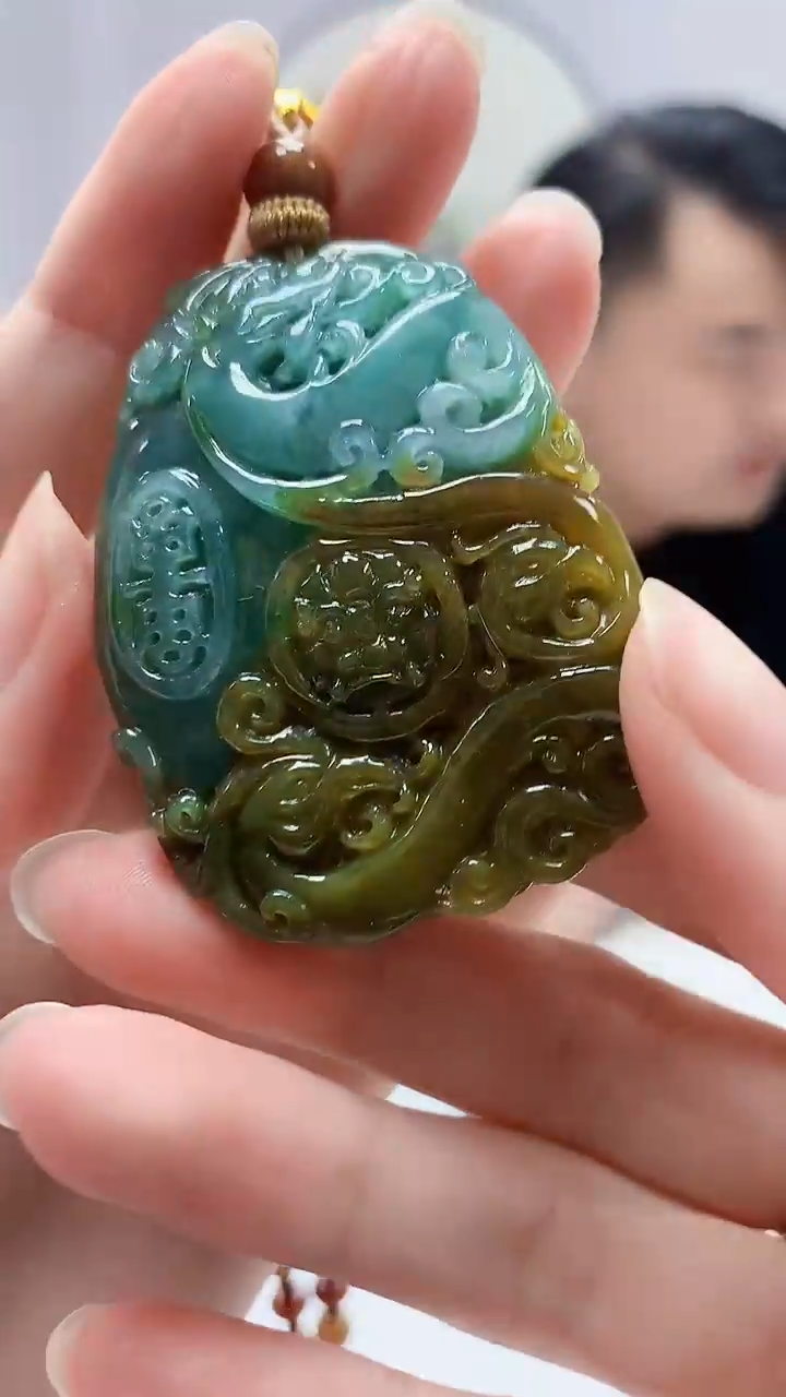 定制翡翠未镶嵌5060zm-毛货赠珠链仿古牌191