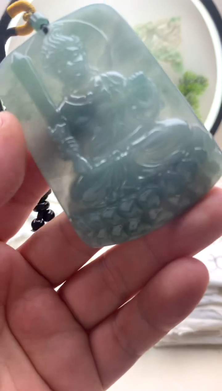 颈饰未镶嵌翡翠不动明王