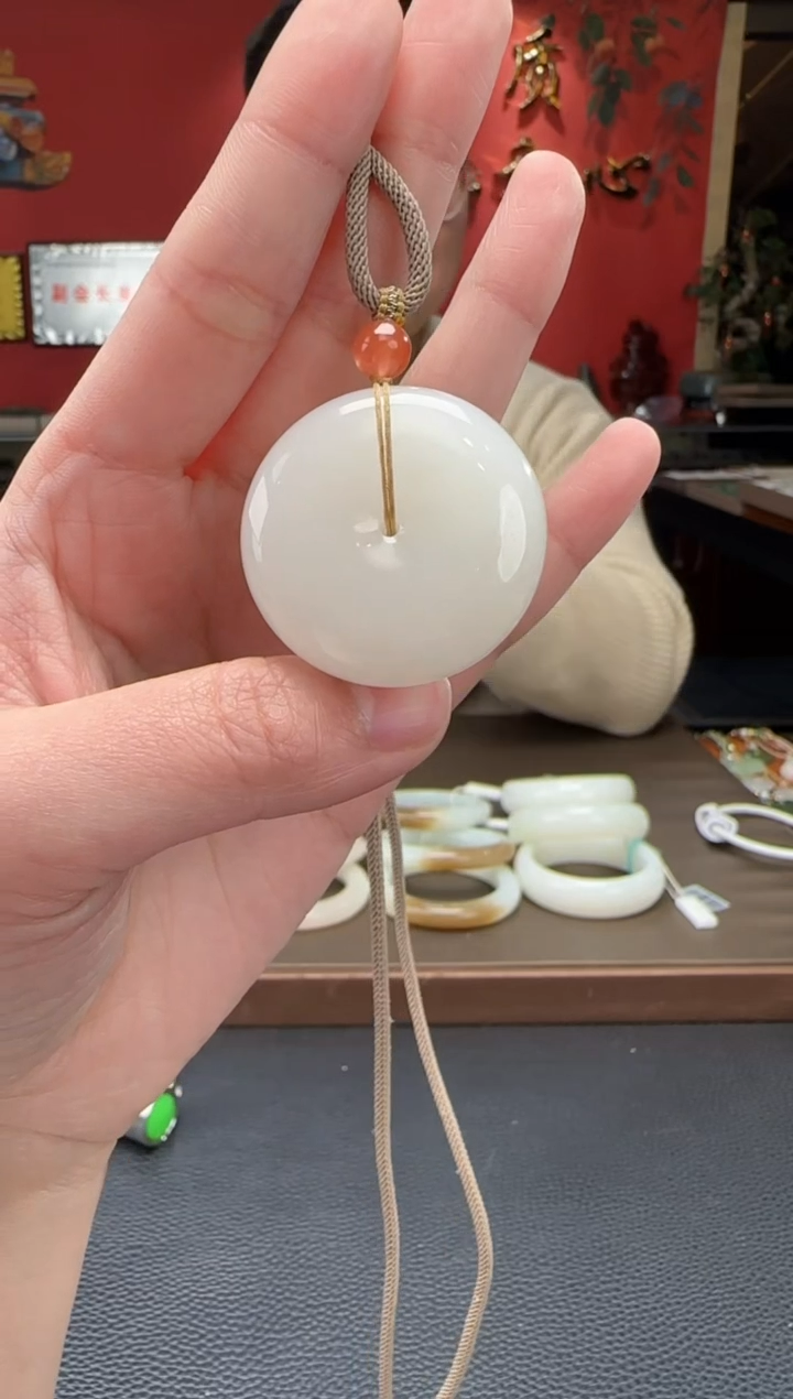 【闪购商品】和田玉颈饰未镶嵌白玉平安扣