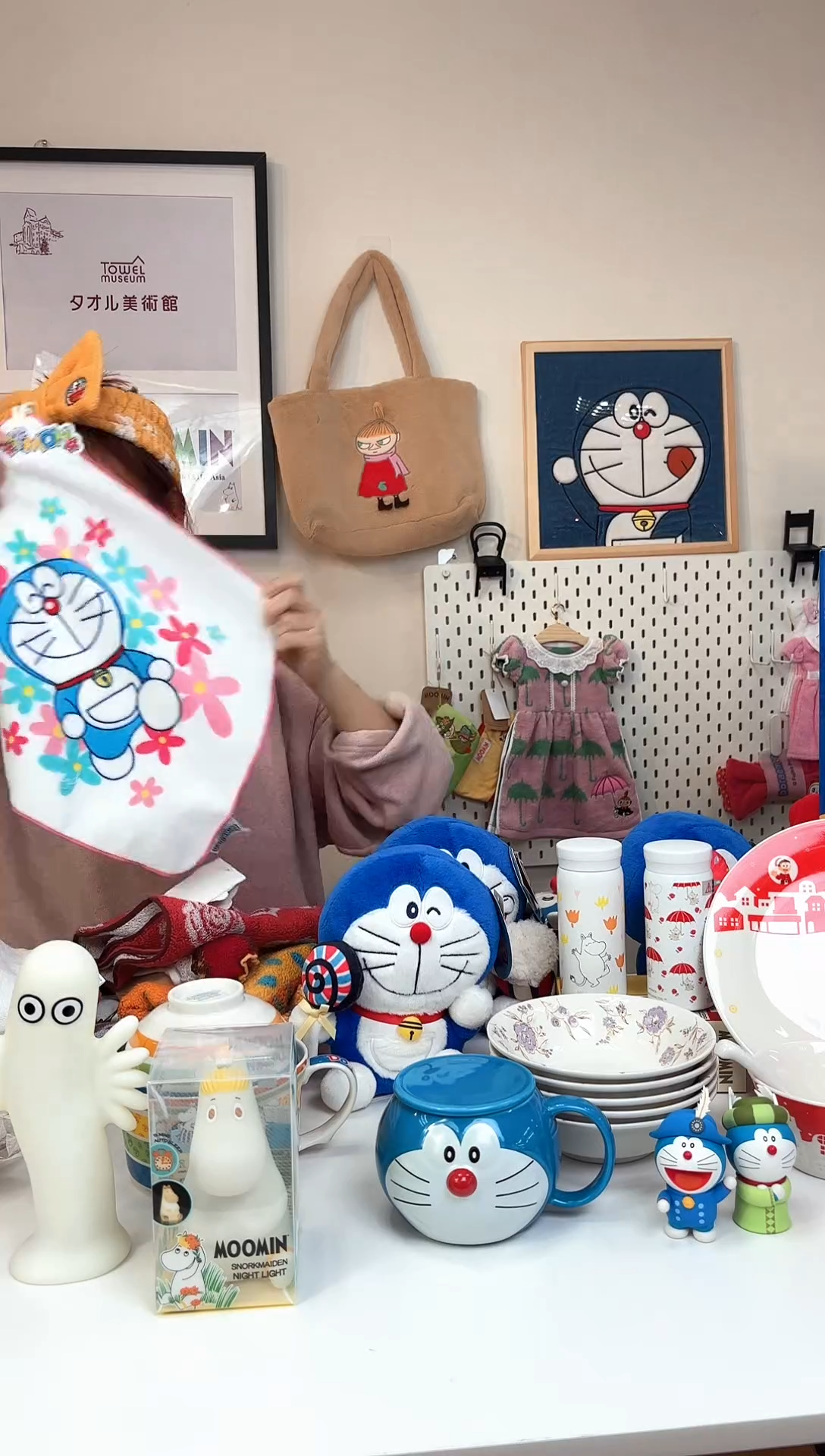 棉林中游橘色毛巾，玫瑰毛巾，雨伞红色擦手巾