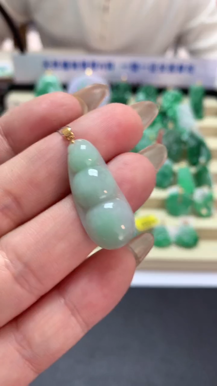 【闪购商品】翡翠吊坠(不含链)18K金镶嵌挂件