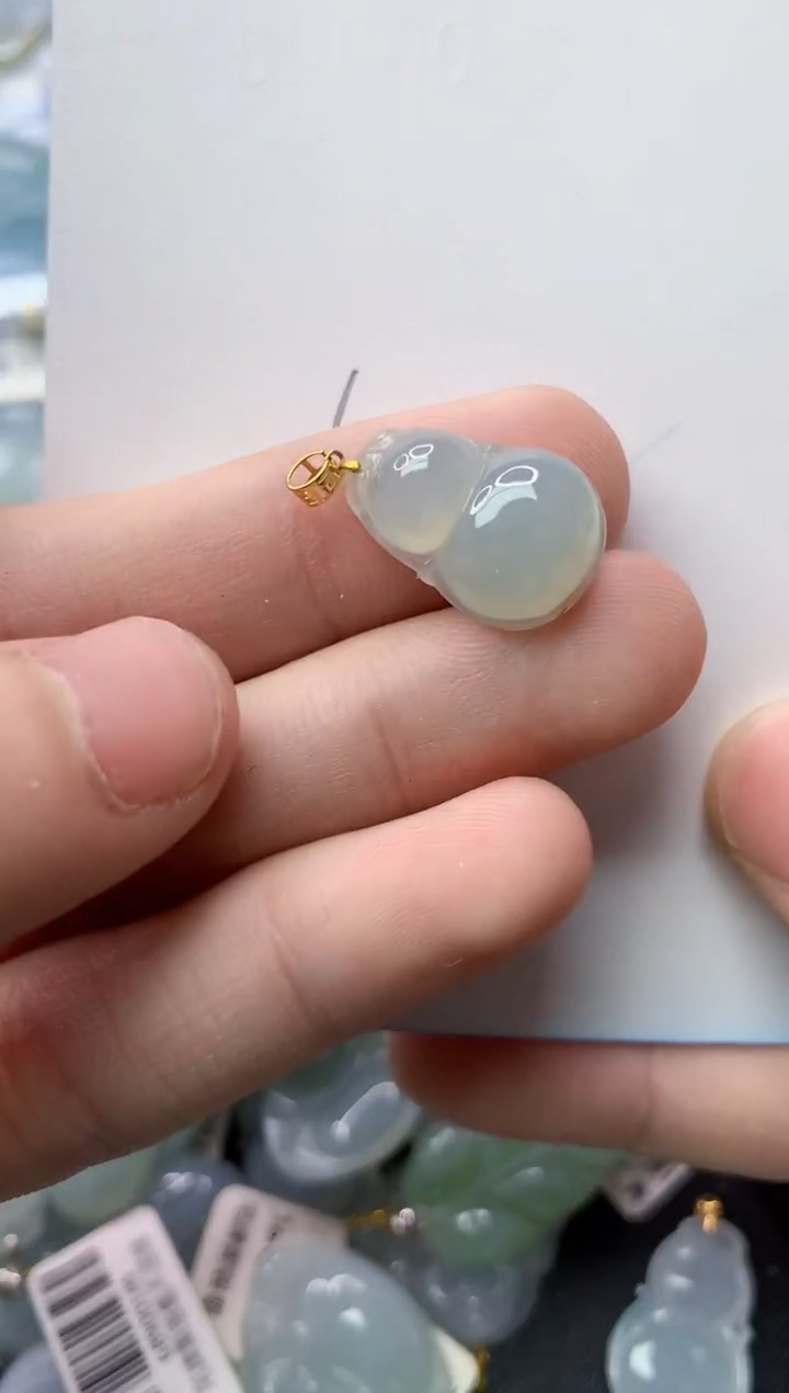 【闪购商品】翡翠颈饰18K金镶嵌95........