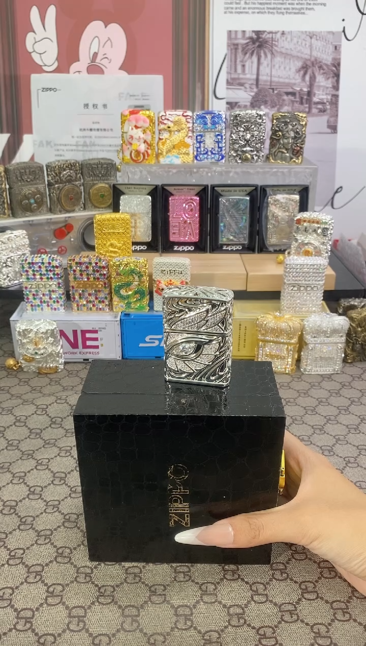 镜面满钻眼中人zippo