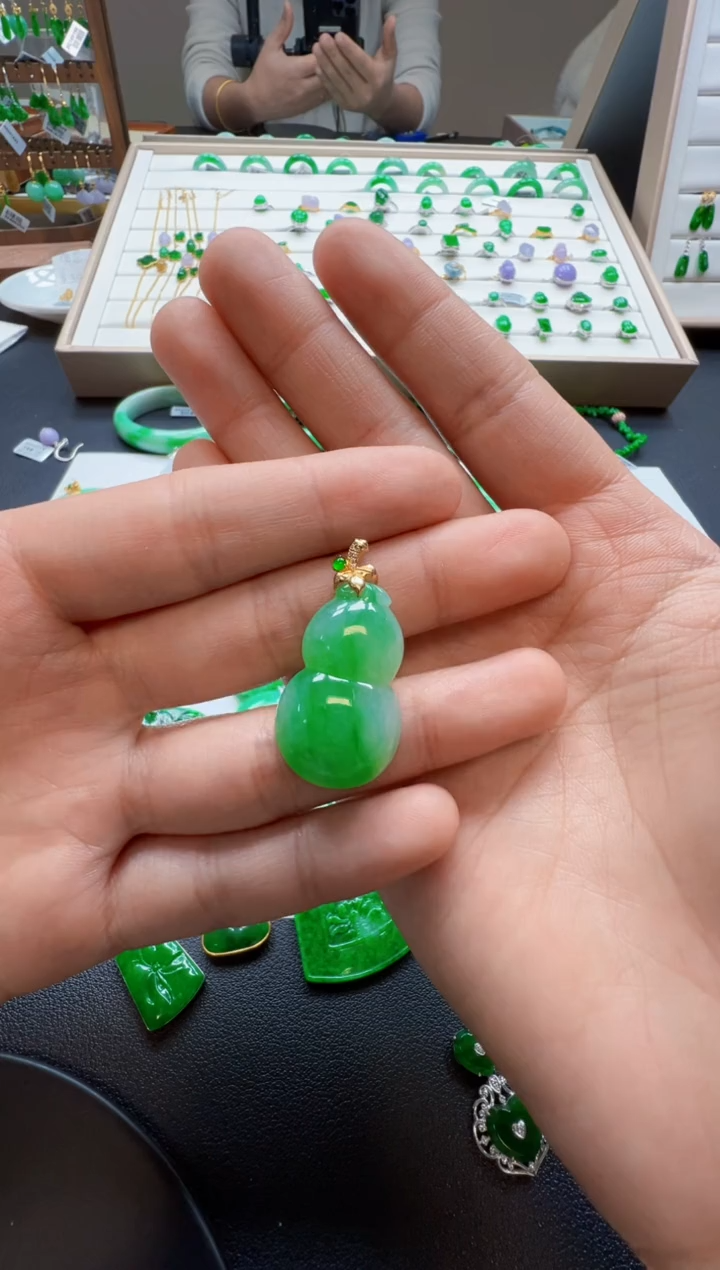 【闪购商品】定制翡翠18K金镶嵌9800元