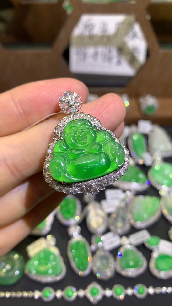 翡翠18K金镶嵌吊坠(不含链)吊坠