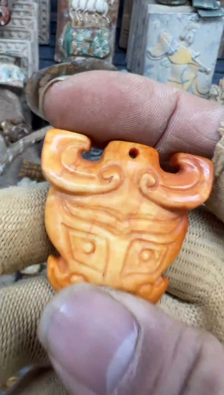 未镶嵌和田玉（糖玉）挂件111111