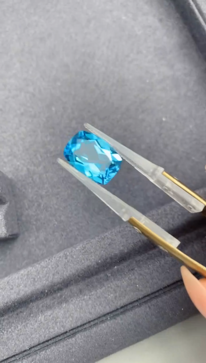 裸石托帕石9.8ct托帕石   FG