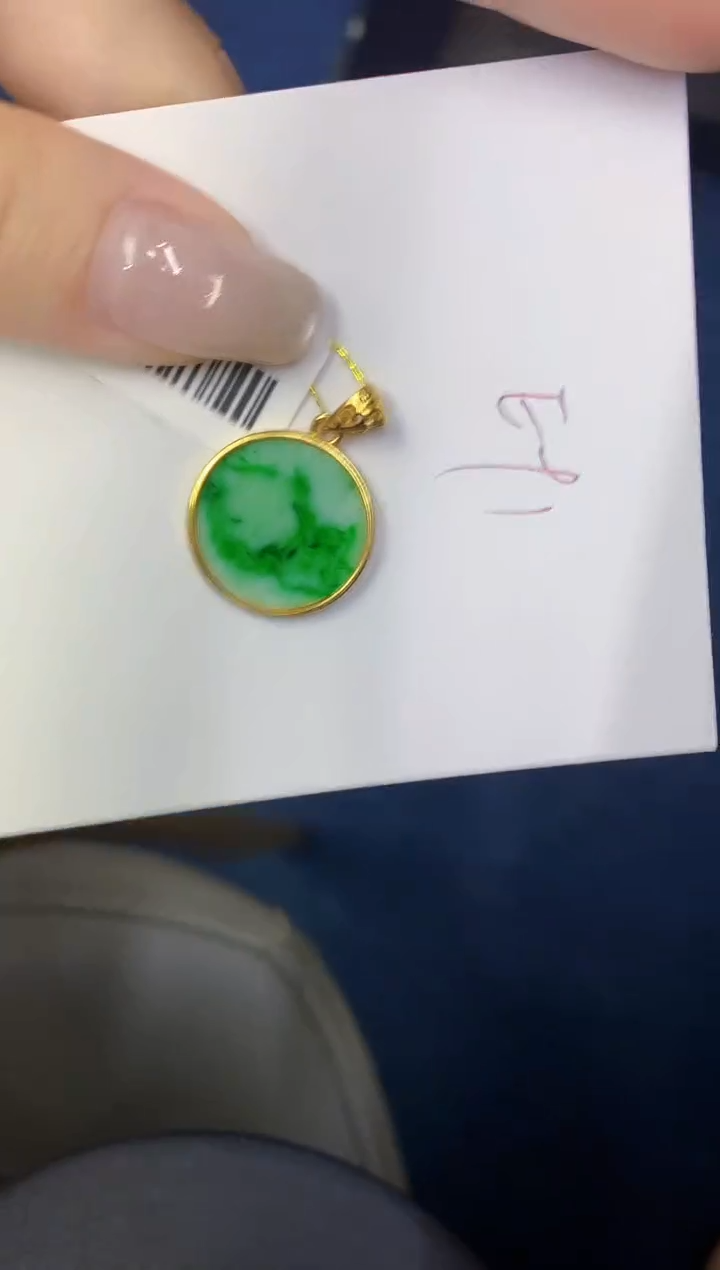 翡翠未镶嵌颈饰缅甸天然翡翠A货