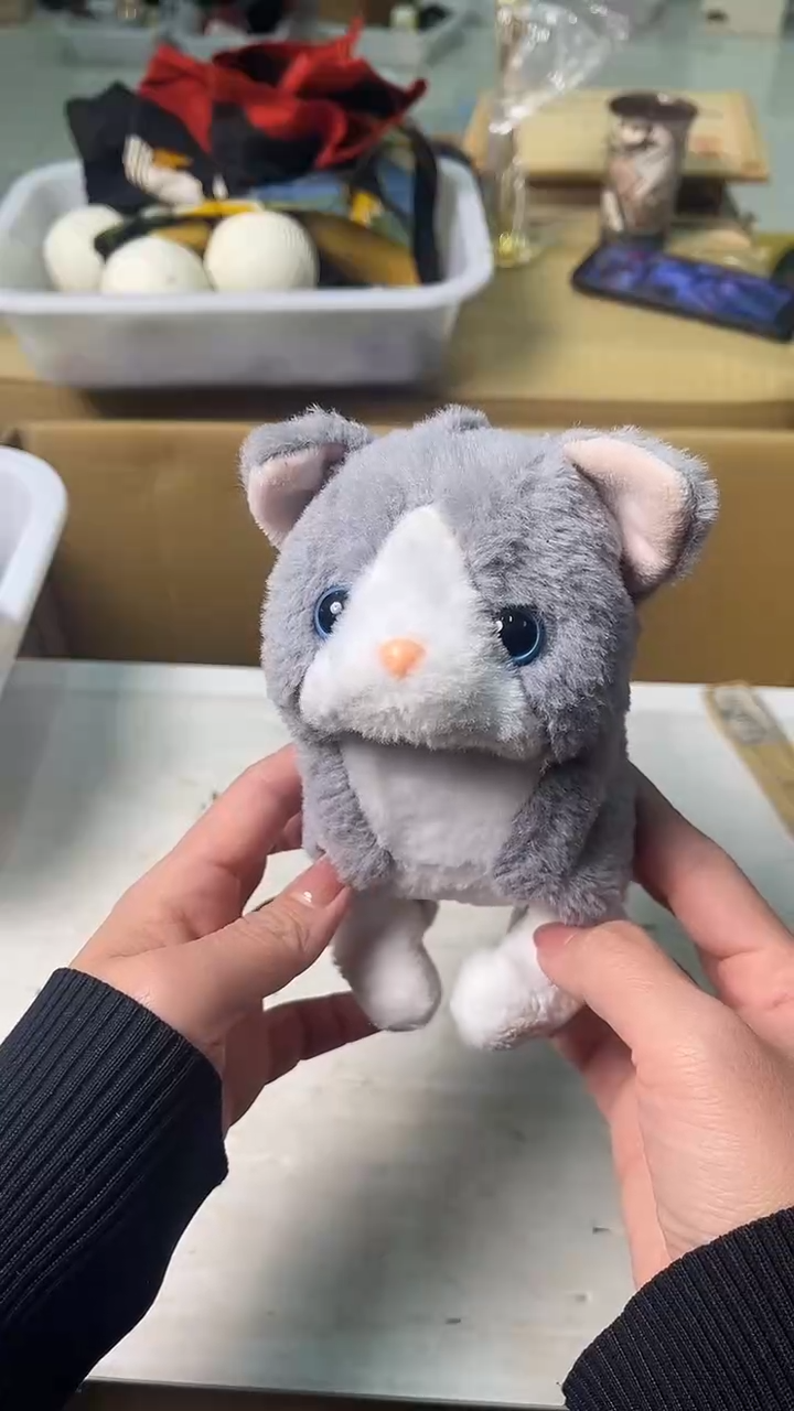 毛绒R*n中古杂项默认微瑕，满18包邮