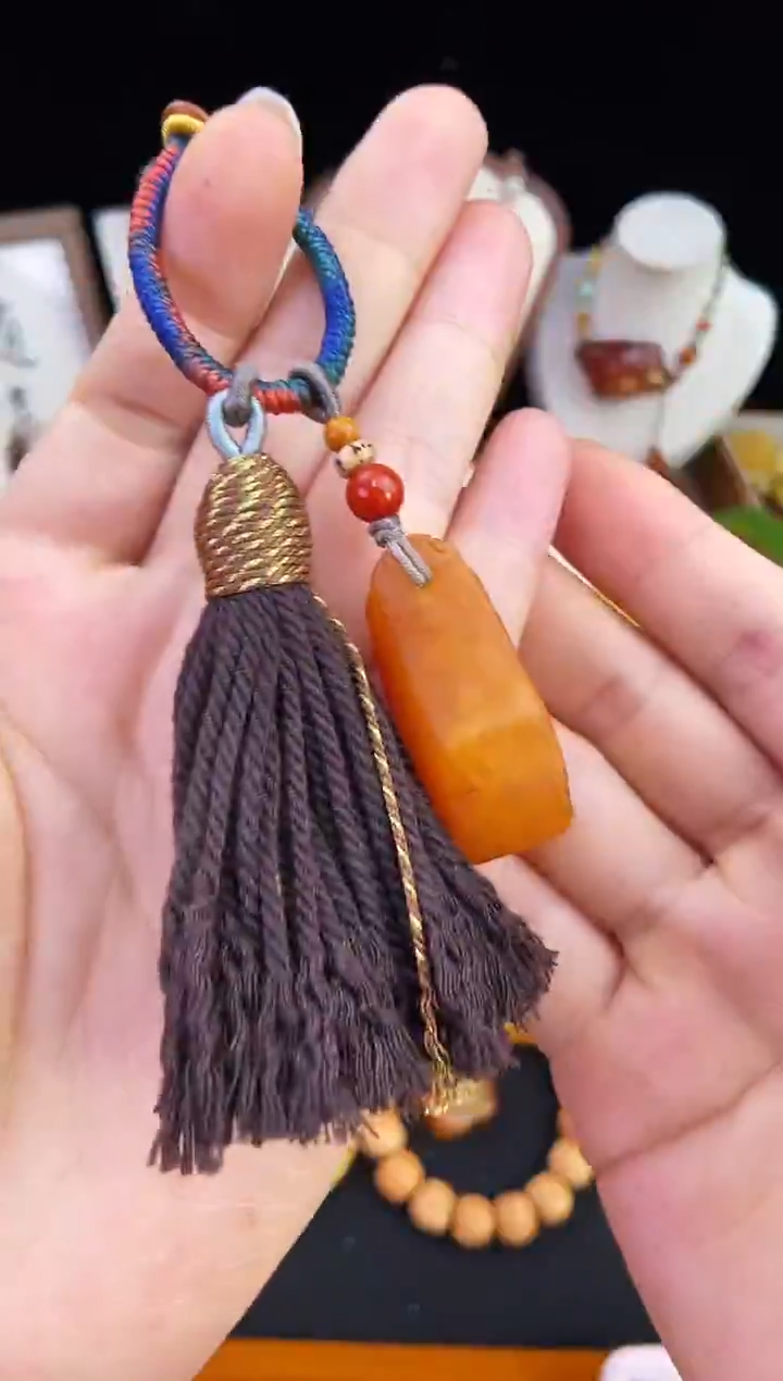 琥珀未镶嵌珠宝奇石柒月