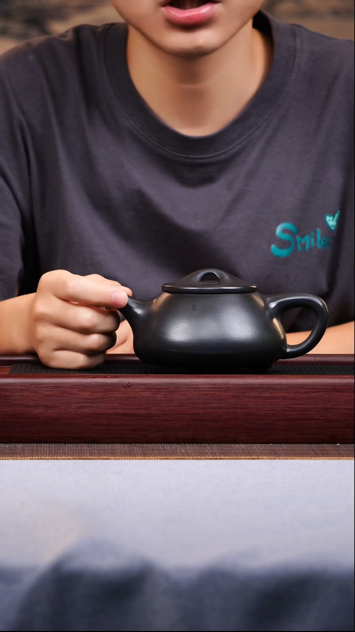 茶壶紫砂宜兴原矿紫砂作品  石黄石瓢