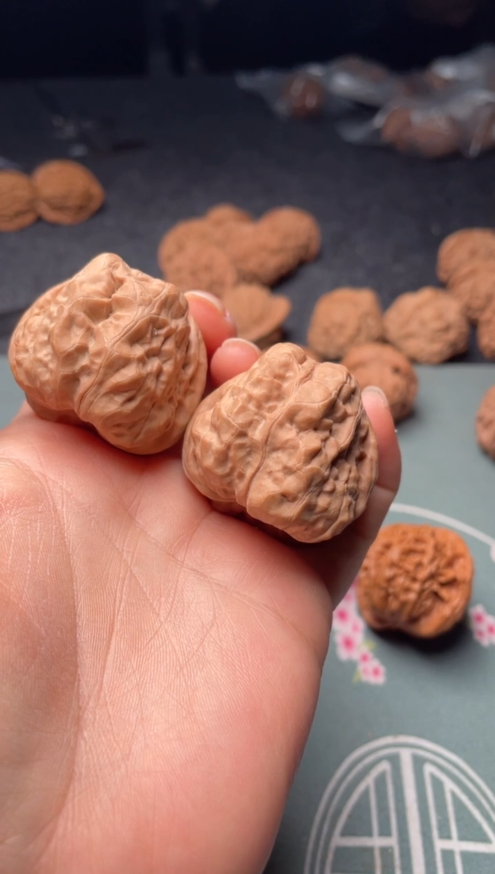 把件文玩核桃w133  蛤蟆头 39尺