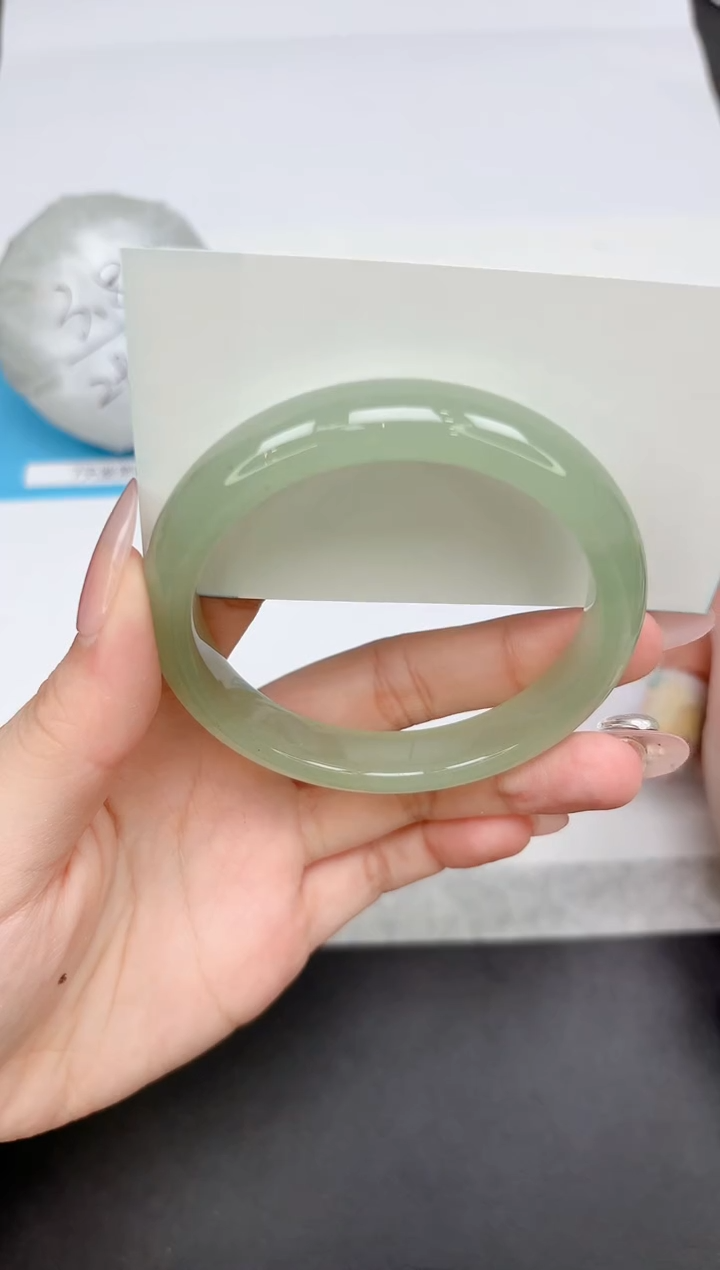 【闪购商品】石英质玉手镯未镶嵌251-57.8