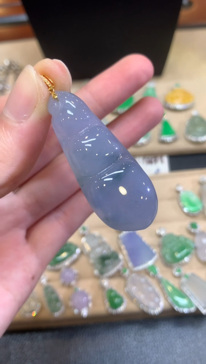 翡翠18K金镶嵌颈饰福豆【无服务费】