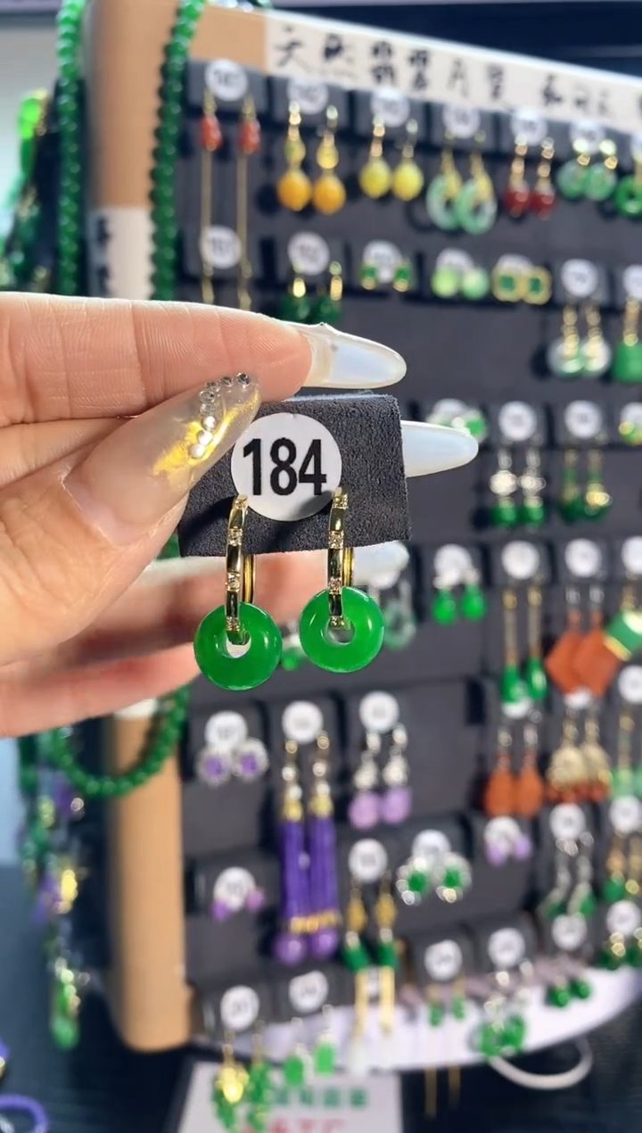【闪购商品】翡翠耳饰银S925镶嵌184...
