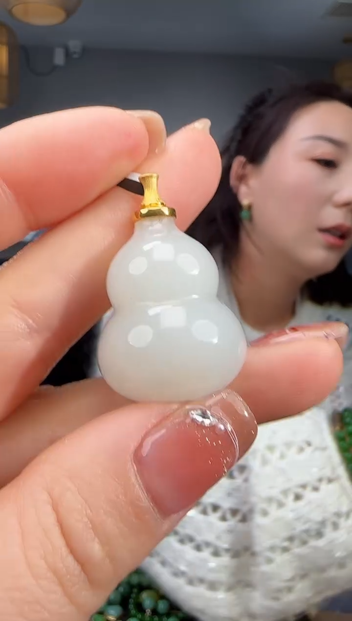 吊坠(不含链)18K金镶嵌和田玉1