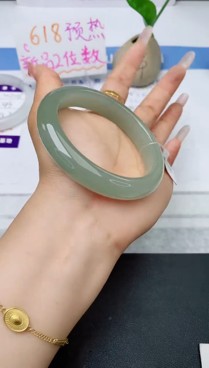 石英质玉手镯未镶嵌w209-DB多样性发货