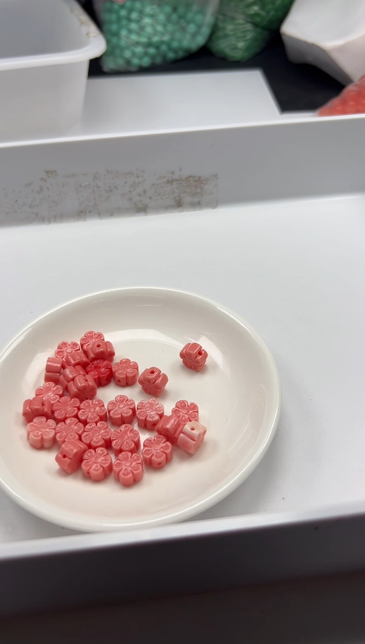 未镶嵌颈饰拼合珍珠（马贝珠）x997女*王贝梅花*5颗