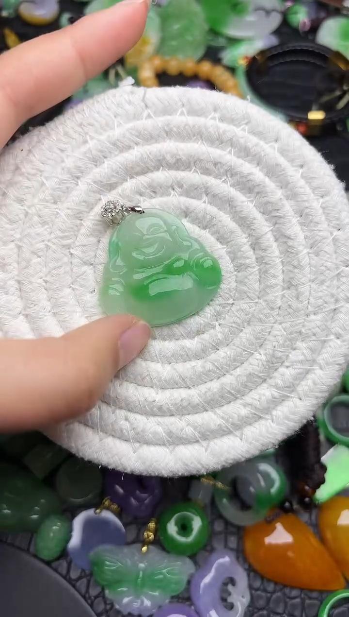 颈饰未镶嵌翡翠缅甸翡翠吊坠