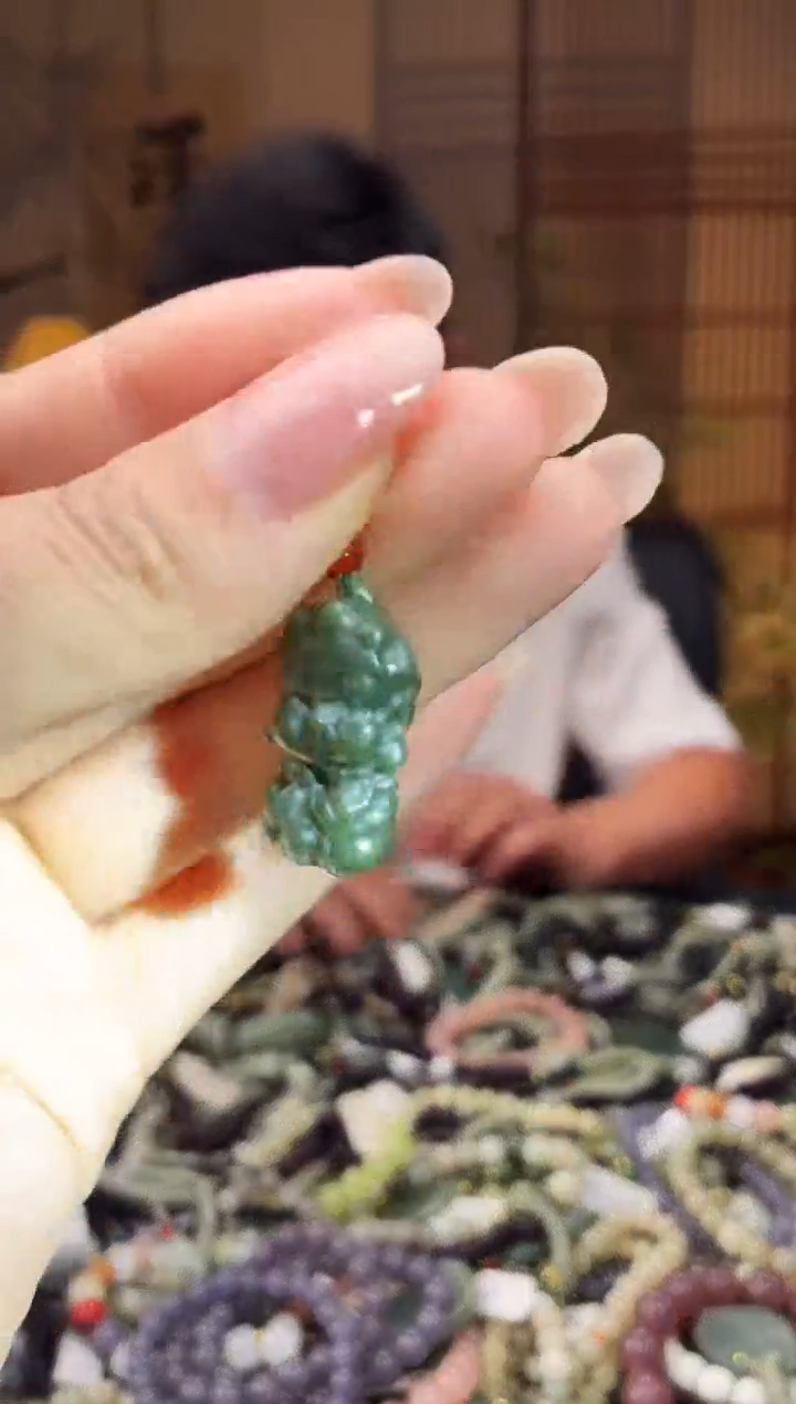 颈饰未镶嵌和田玉多样性发货，拍一发一