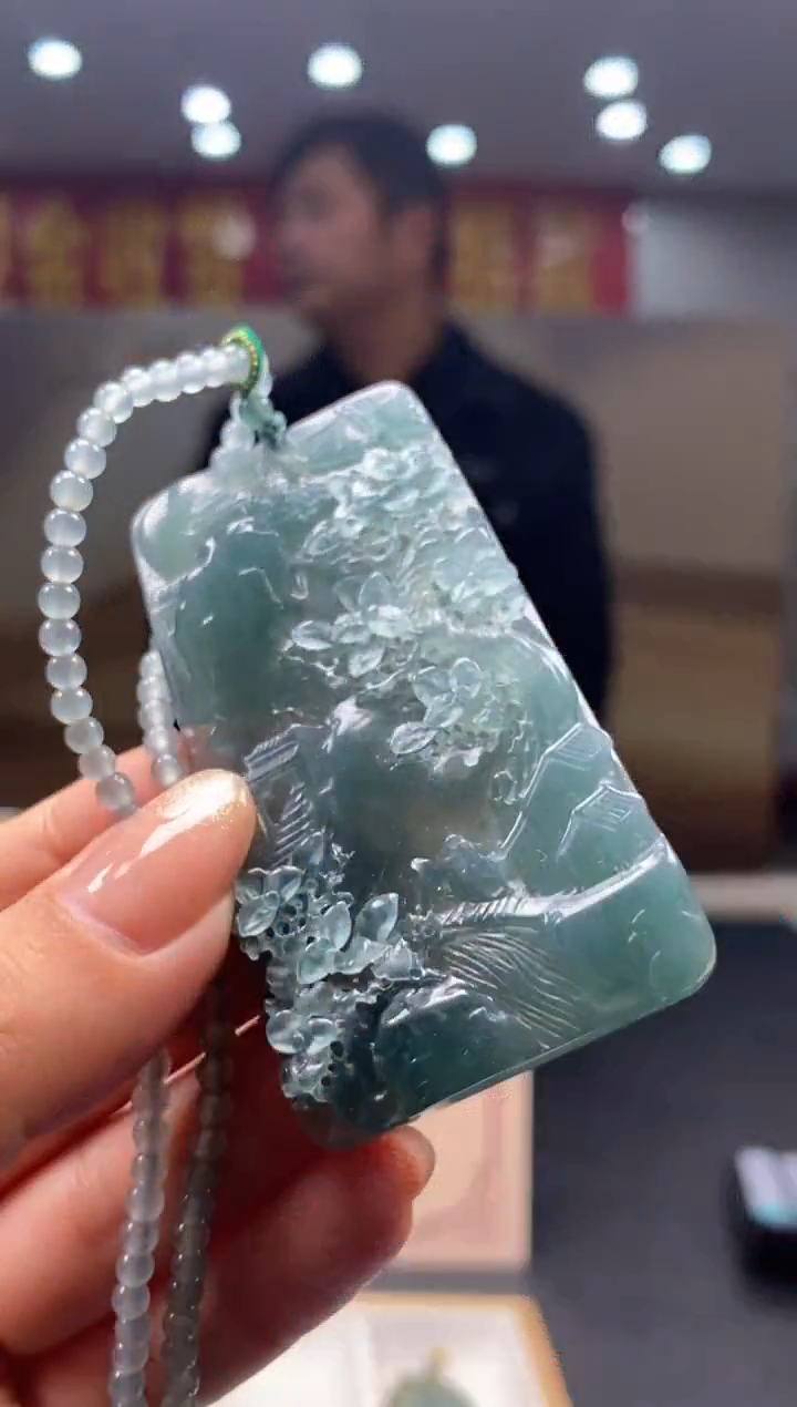 【闪购商品】翡翠颈饰未镶嵌********186