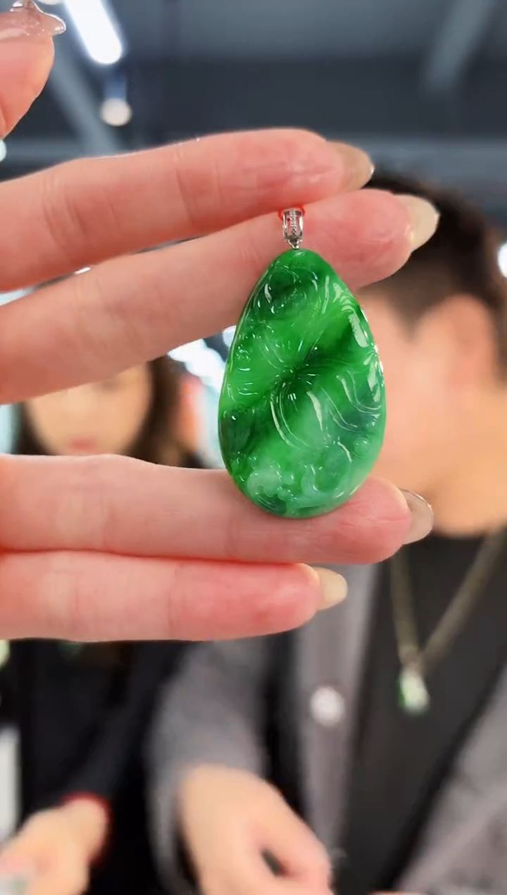 【闪购商品】翡翠颈饰18K金镶嵌 缅料A货/支持复检/一件