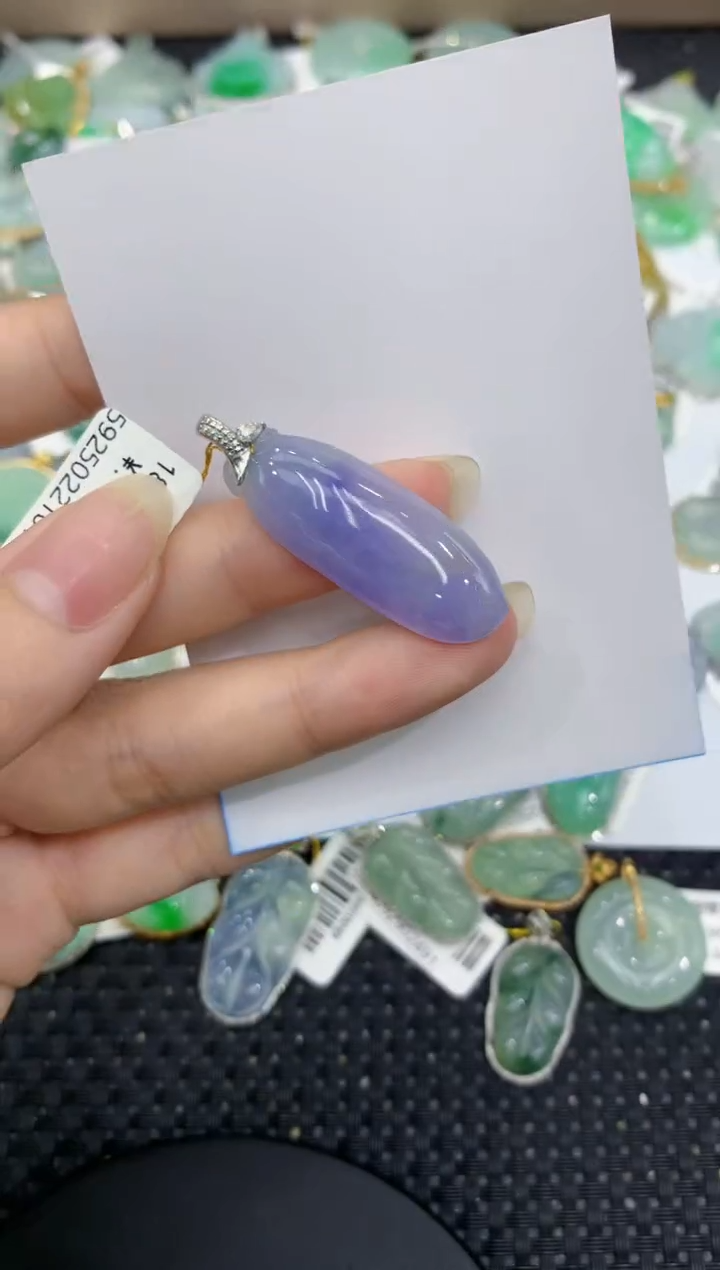 【闪购商品】翡翠颈饰18K金镶嵌8888888888