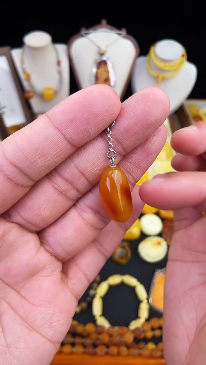 琥珀未镶嵌珠宝奇石柒月