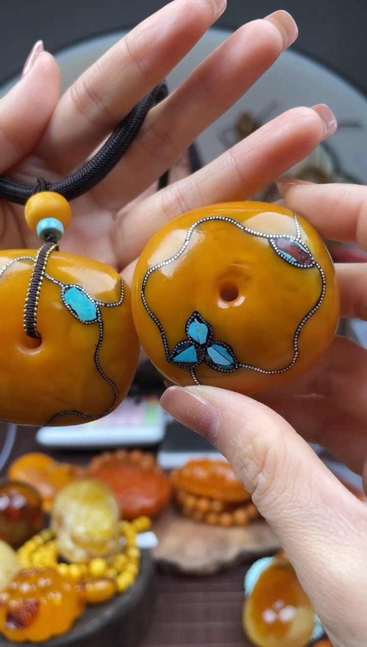 【闪购商品】琥珀裸石未镶嵌首饰 假1赔4 （多样性发货1件