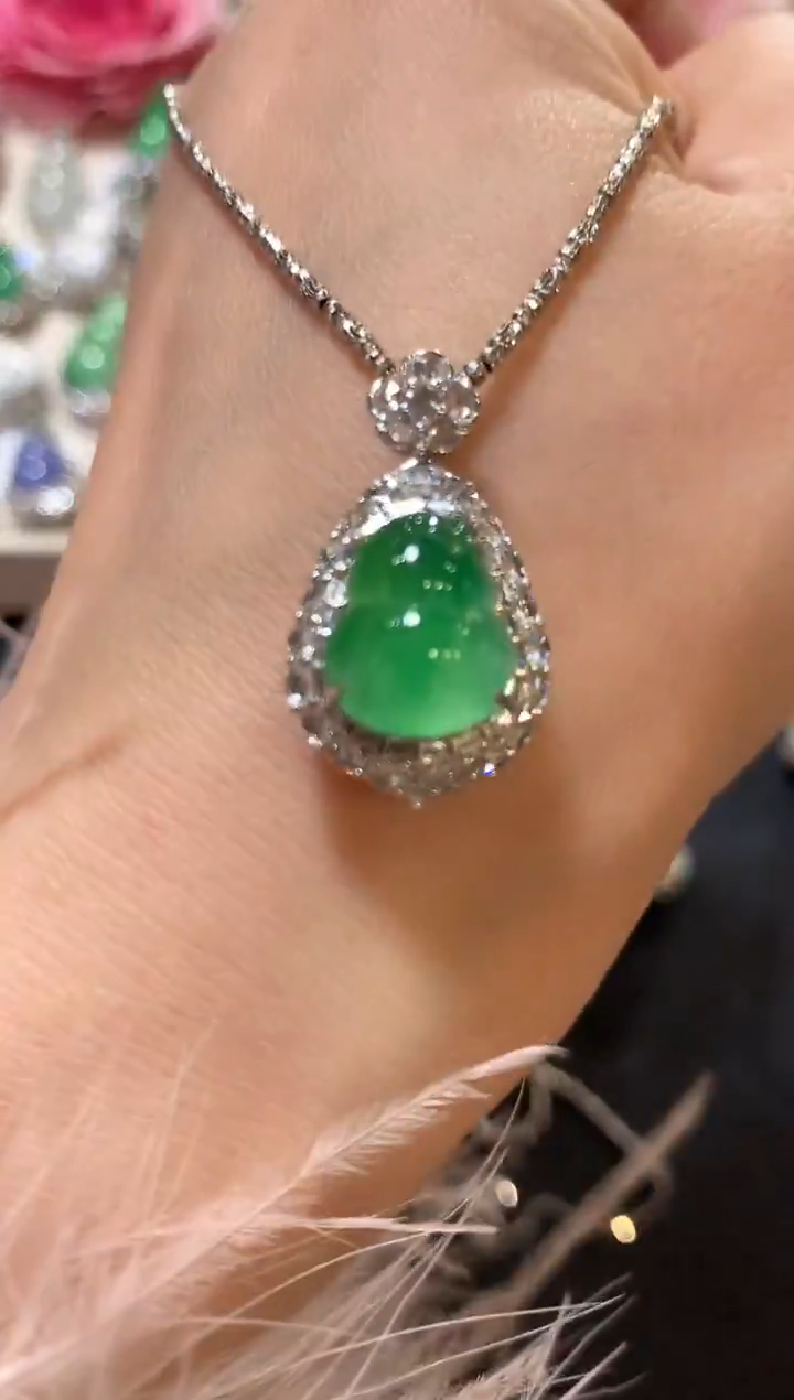 吊坠(不含链)18K金镶嵌翡翠z192 