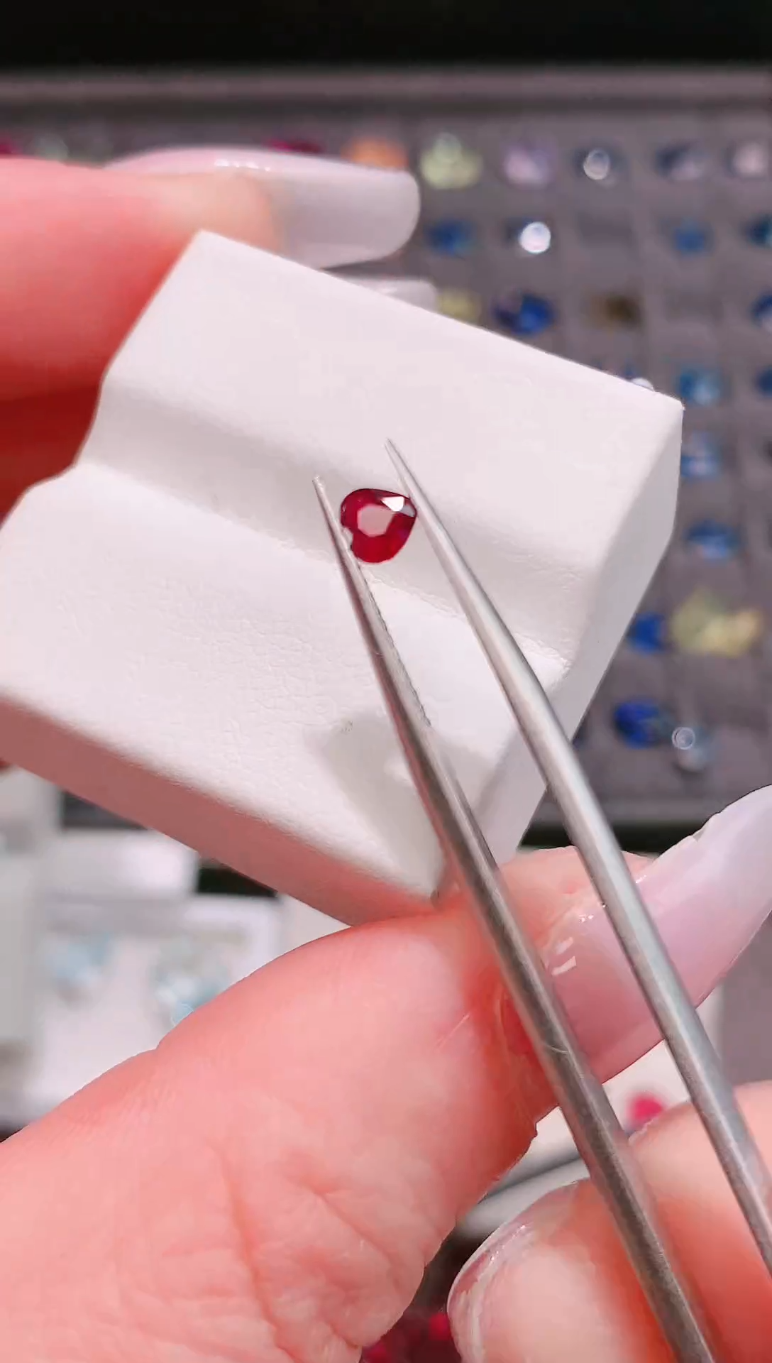 裸石红宝石天然莫桑比克无烧爱心切0.31ct