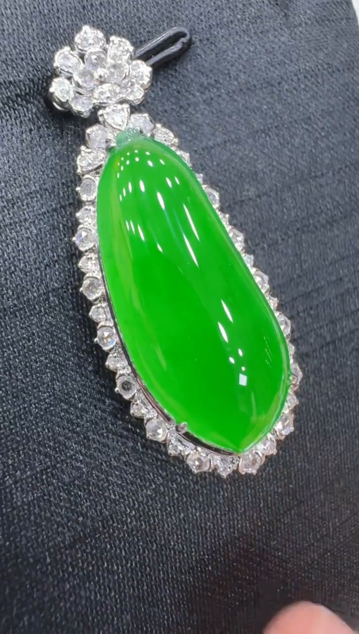 【闪购商品】翡翠吊坠(不含链)18K金镶嵌多样性团购发一件