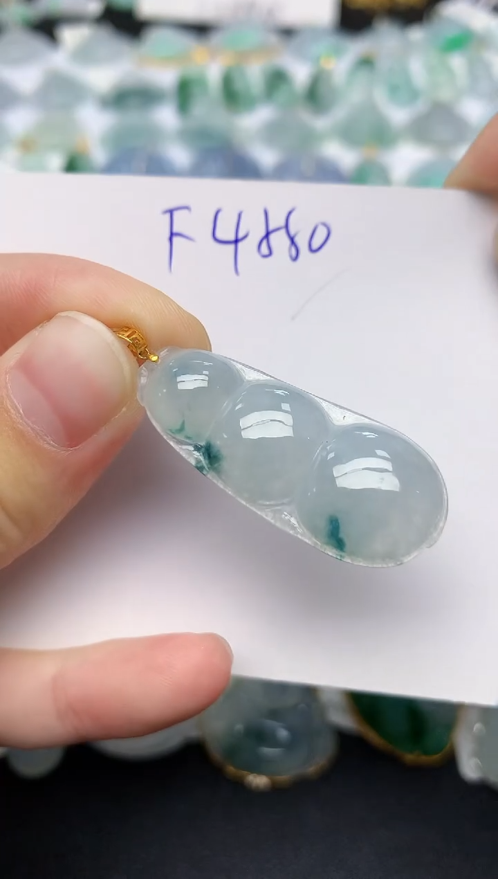 颈饰18K金镶嵌翡翠 天然缅甸A货翡翠百元以上9元证书费自理