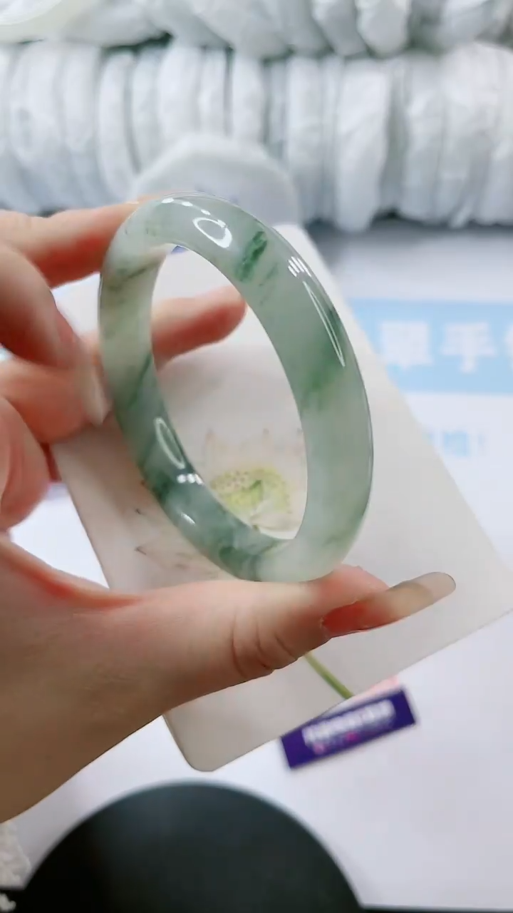 【闪购商品】石英质玉手镯未镶嵌多样性发货V661