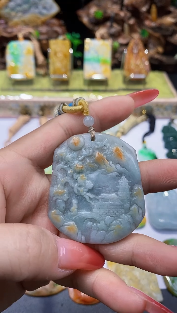 【闪购商品】翡翠颈饰未镶嵌翡翠A货