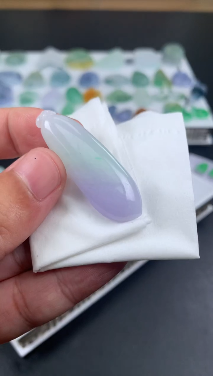 【闪购商品】定制翡翠未镶嵌翡翠