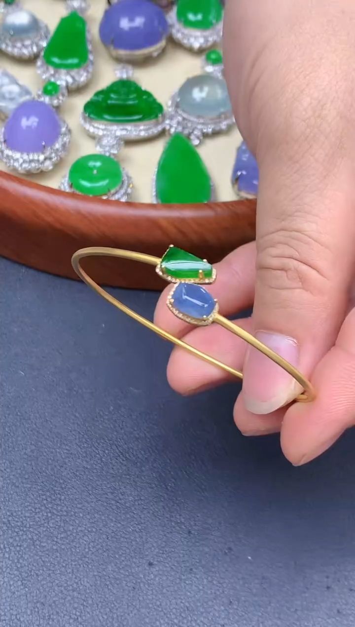 颈饰18K金镶嵌翡翠幺***8460 总价5280 分单3000