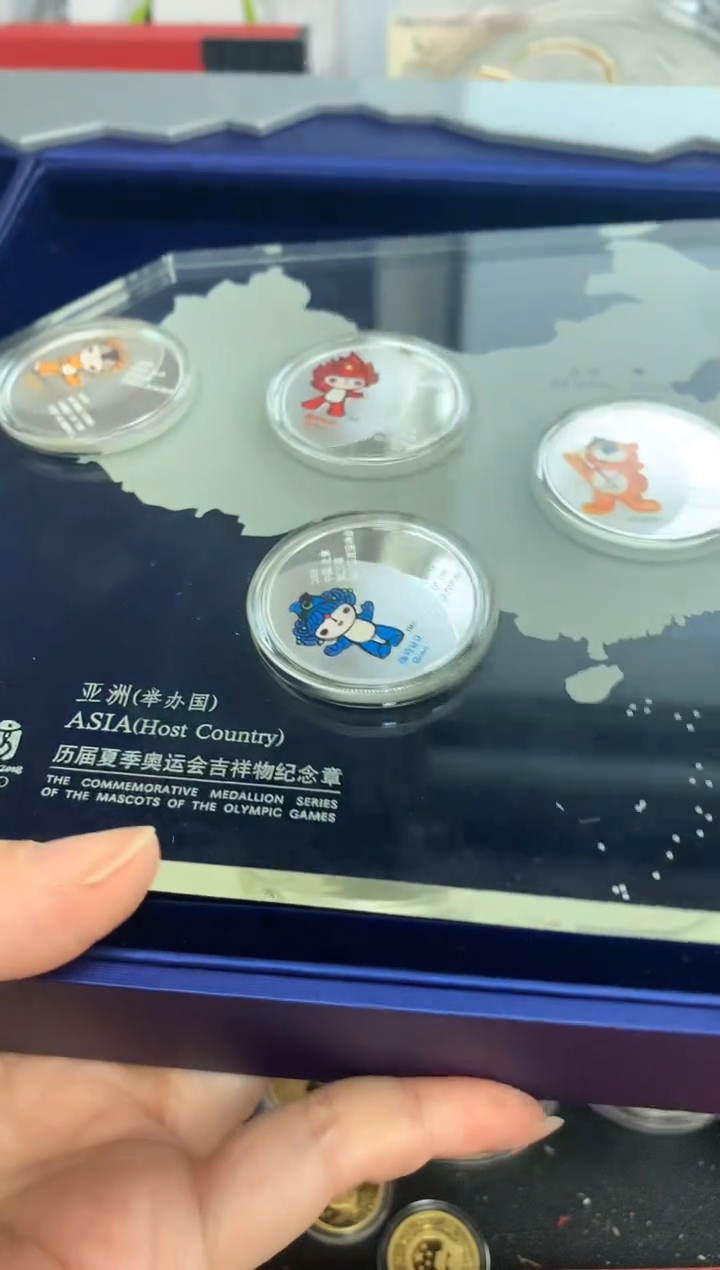 纯银阿*老奥运会会徽纪念章170克