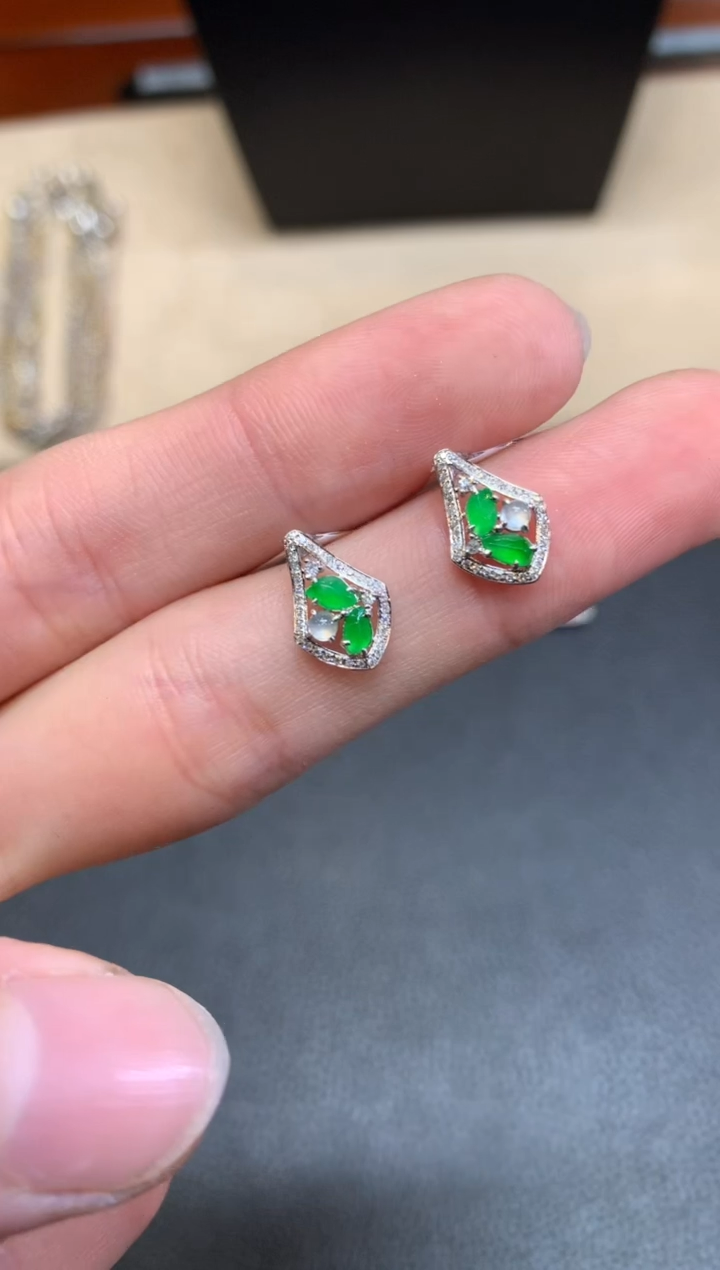 【闪购商品】翡翠耳饰18K金镶嵌【无鉴赏期】