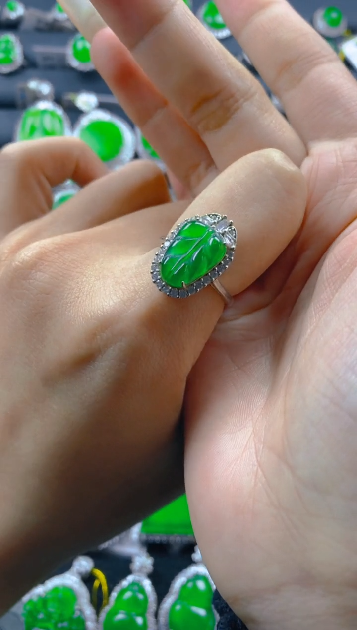 【闪购商品】翡翠戒指银S925镶嵌11111111