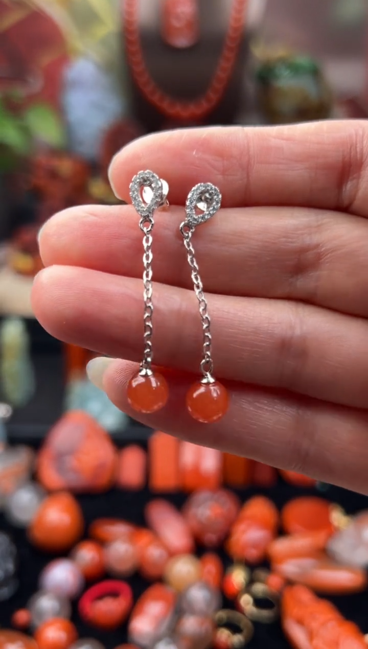 银S925镶嵌南红玛瑙耳饰耳钉