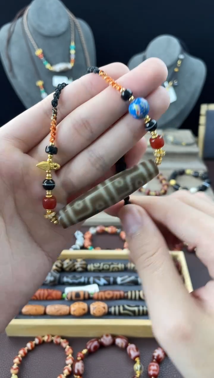 玛瑙/玉髓颈饰未镶嵌天缘嫩色折线12眼锁骨链