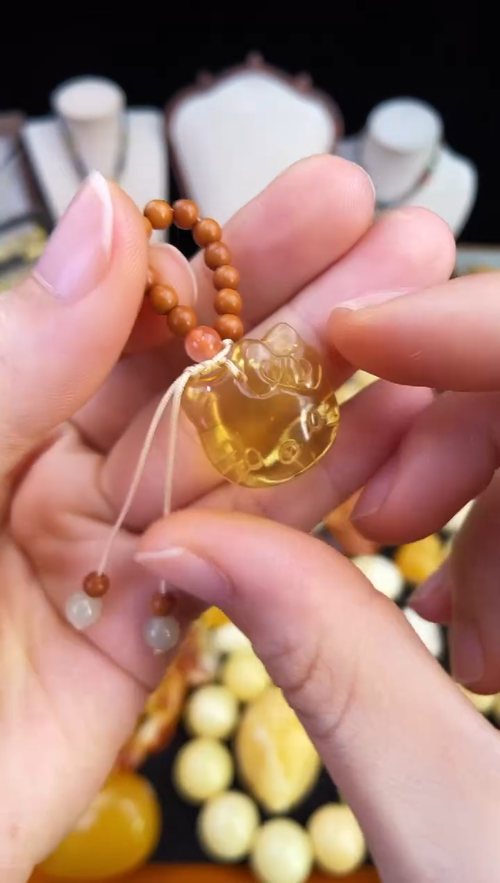 琥珀未镶嵌珠宝奇石柒月