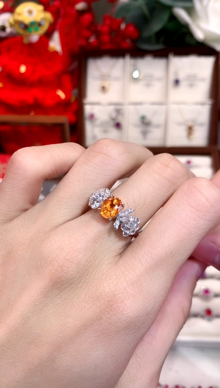 【闪购商品】石榴石（芬达石）戒指18K金镶嵌2.25ct/天然宝石/