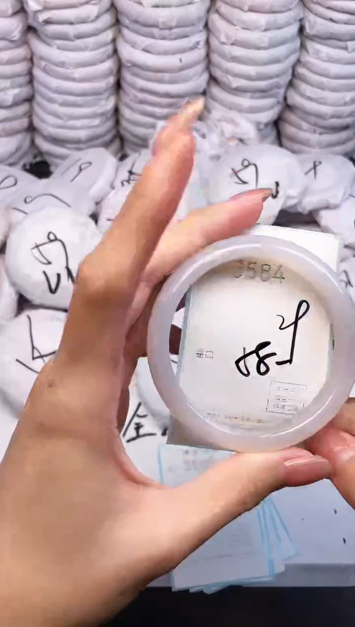 手镯玛瑙/玉髓未镶嵌3584
