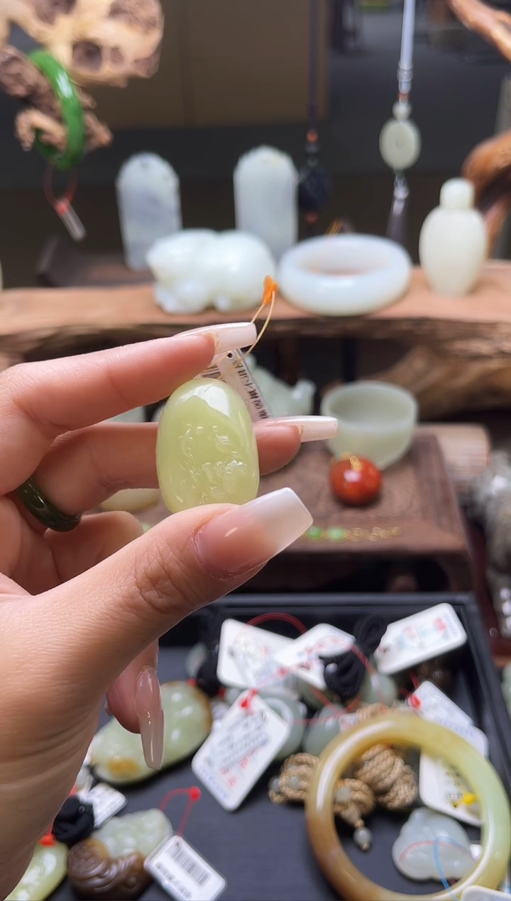 【闪购商品】和田玉吊坠未镶嵌若羌黄口如鱼得水随形821541