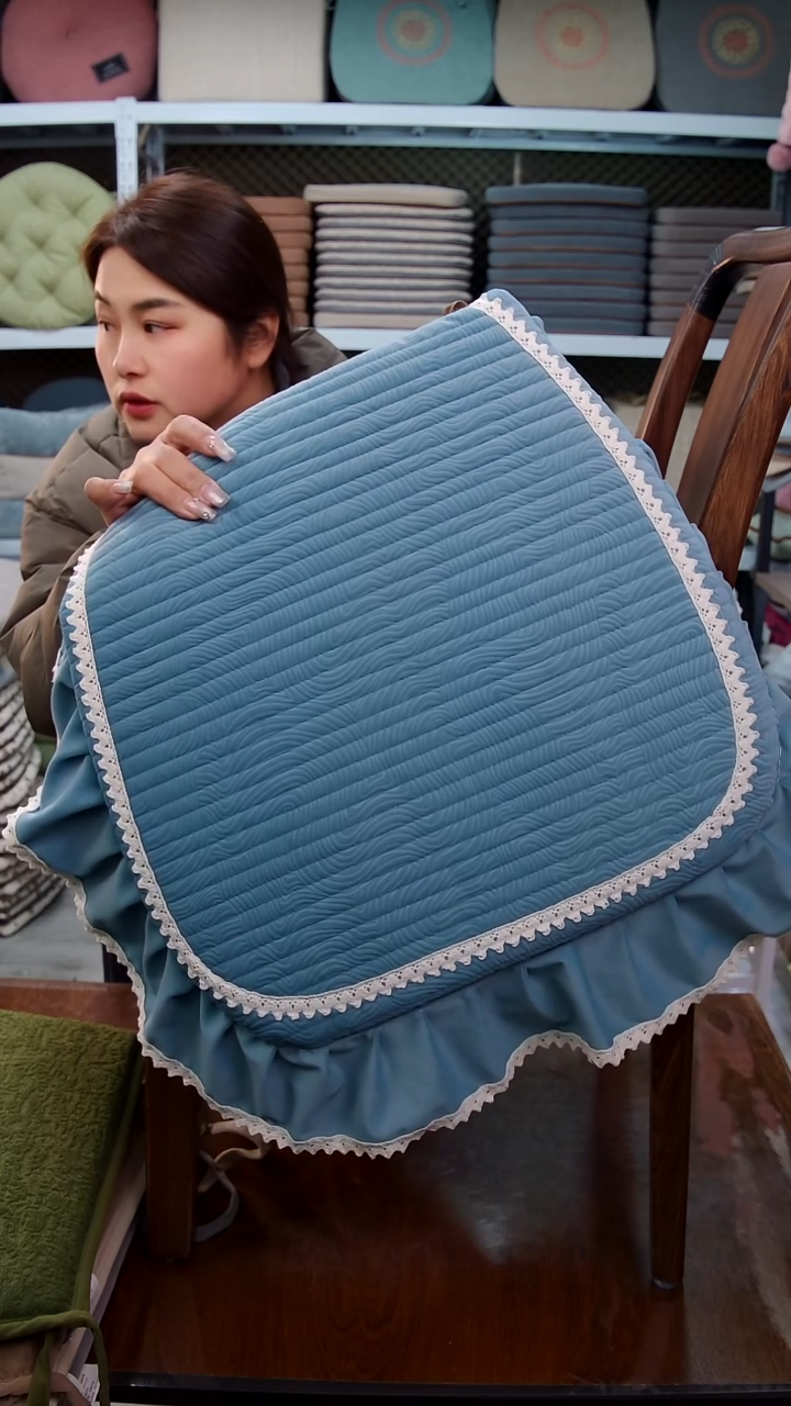 布细绒—横条：蓝色6个