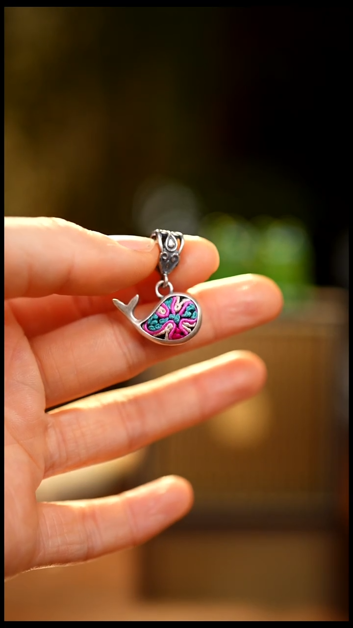 刺绣私人定制苗族手工V117